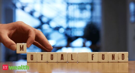 How mutual funds offer flexibility of playing investment themes