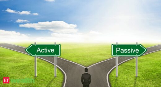 5 differences between active and passive investing