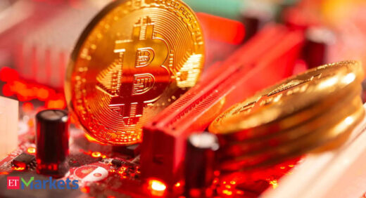 Bitcoin investors may lose everything, central banker warns