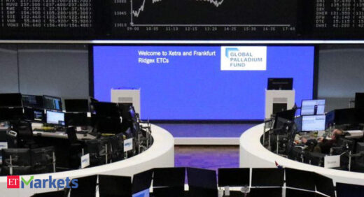 European shares rebound on gains in chemical, financial sectors