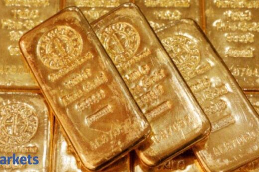 gold prices today: Gold at 1.5 month low as resilient US dollar dents bullion appeal