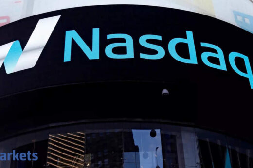 Dow Jones shares: Nasdaq falls as investors sell high-flying growth stocks ahead of Powell speech