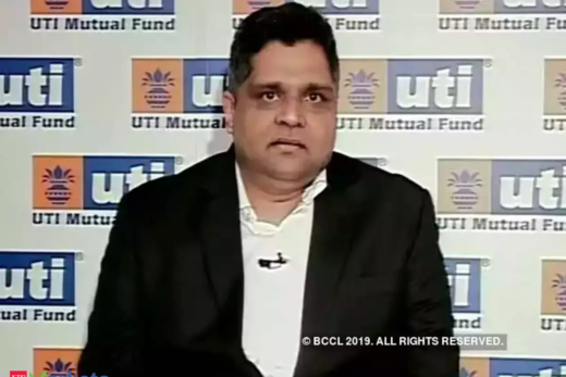 ETMarkets Investors' Guide: UTI MF's Srivatsa on how manage biases and invest at market highs