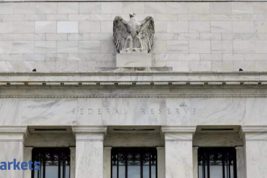 Fed eyes trouble in commercial real estate, corporate debt in 2021 stress tests