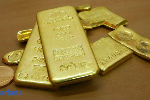 Gold: Gold eyes second straight weekly fall as US yields gain