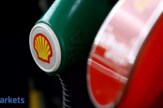 Shell's profit slumps in 2020 as the pandemic bites