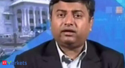 stocks to buy today: Pick up IT & auto stocks if market falls 5-10%: Deepak Shenoy