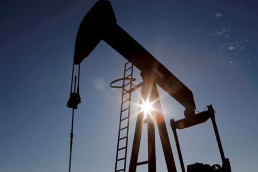 Crude oil futures decline on low demand