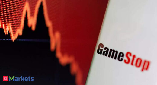 GameStop swings between gains and losses, capping volatile week