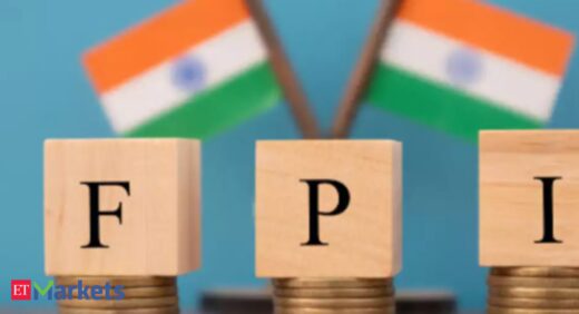 Govt reintroduces clause on 5% withholding tax for FPIs