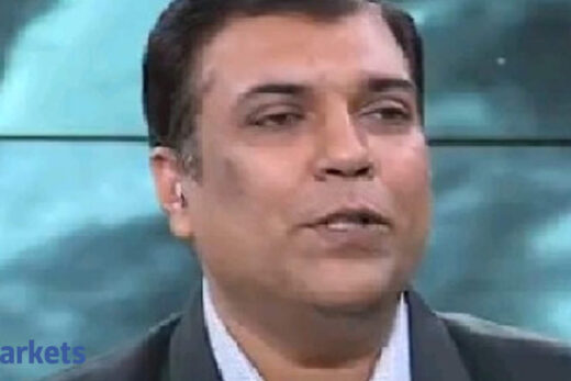 Stock Market: Why Yogesh Mehta prefers to sit on 60-65% cash now