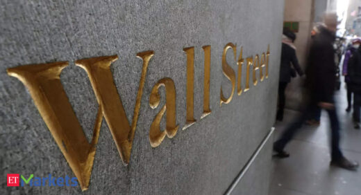 As smallcap stocks lag, Wall Street worries about broad slowdown