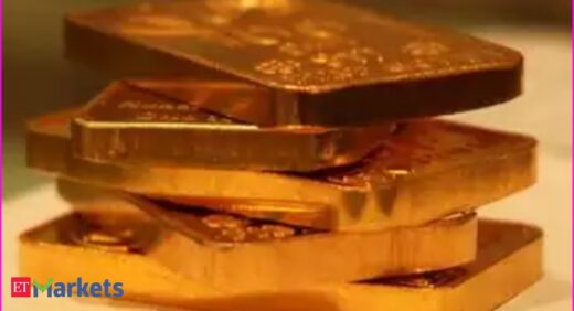 Gold edges higher on new Covid-19 strain, inflation woes