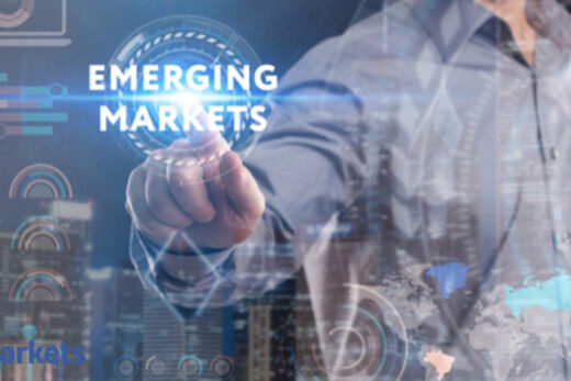 emerging market: Emerging markets flows slow to weakest since April 2020: IIF