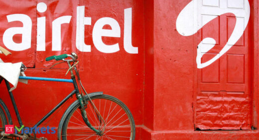 Airtel Recharge Plan: Airtel offers Rs 49 recharge pack for free to 5.5 cr low income customers, doubles benefit on Rs 79 pack