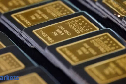 Gold firms as weak retail sales data hurt US dollar, yields