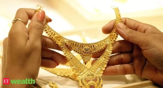 Gold jewellery hallmarking deadline extended to June 15