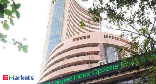 Sensex ends 14 points lower, Nifty settles above 15,200; Asian Paints gains 3%