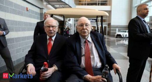 Warren Buffett: Berkshire annual meeting to showcase Munger as he rejoins Buffett