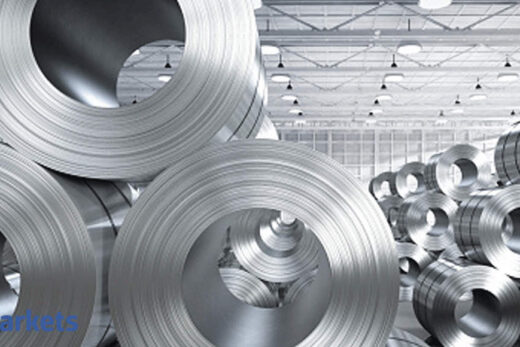 Aluminium futures fall on low demand