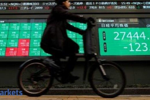 Asia on tenterhooks for Fed, oil keeps climbing