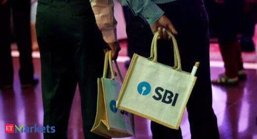 SBI: Biggest bank in India torn between BlackRock and funding coal