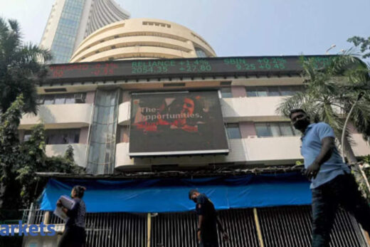 Sensex gains 393 points, Nifty ends at 15,790; RIL drops 3%