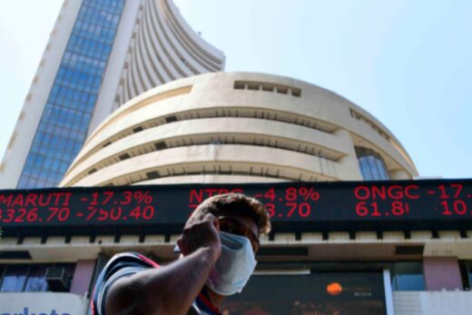 Sensex reclaims Mt 52K, Nifty tops 15,650; sugar stocks rally up to 10%