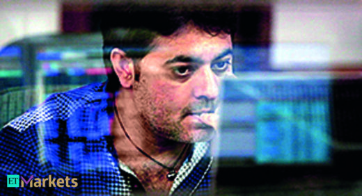 Sensex tops 53K & retreats; Maruti Suzuki, GMR Infra jump 5%; Future Consumer drops 4%