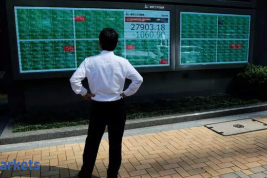 Asian shares lower on US inflation jitters