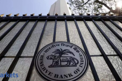 Don't shock bond market with sudden hike in reverse repo ops, banks tell RBI