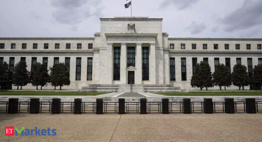 Fed to shutter pandemic support asset purchases by end-2022: Poll