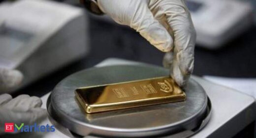 Gold gains as US jobs data fails to bolster early Fed tightening bets