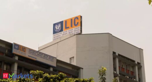 LIC: LIC cleans books of bad loans as it gets IPO-ready