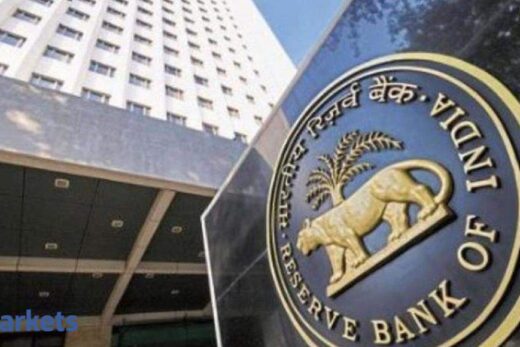 Liquidity surplus expanding but OMOs must continue – RBI stuck in the middle