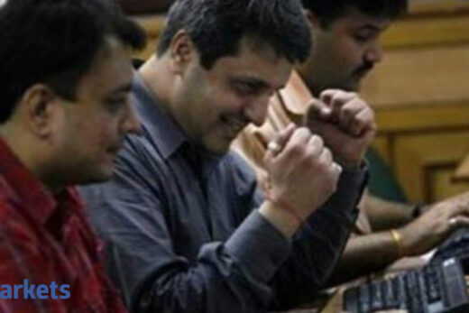 RIL, ICICI Bank help Sensex break 4-day losing run; Tata Steel drops 2%