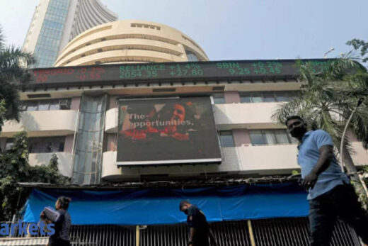 Sensex drops 100 points, Nifty below 15,800; Just Dial gains 4%