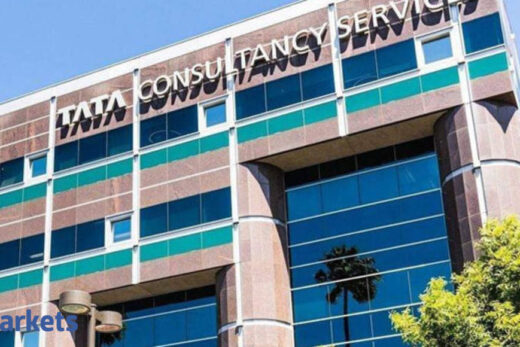 TCS Q1 profit up 28.5 pc to Rs 9,008 cr; consolidated revenue at Rs 45,411 cr - The Economic Times Video