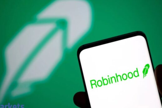 'Ghost town' fears send Robinhood sliding as trading frenzy fizzles