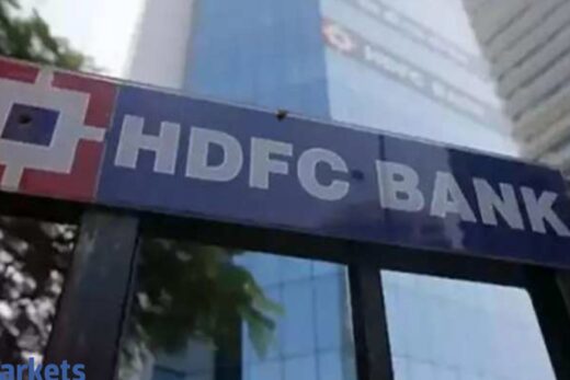 RBI lifts ban on HDFC Bank issuing credit cards