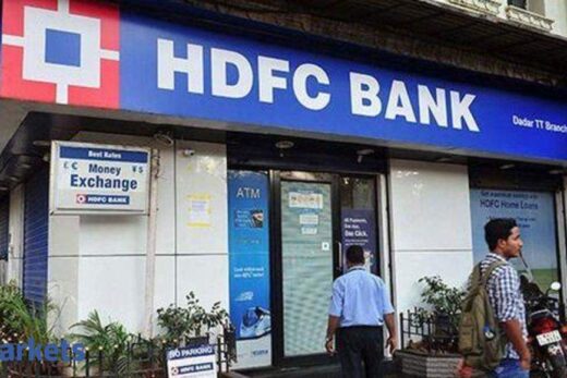 hdfc bank: HDFC Bank shelves HDB's IPO plans