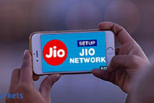 jio: Aggressive Jio ups focus on smartphone bundling to acquire high-end users