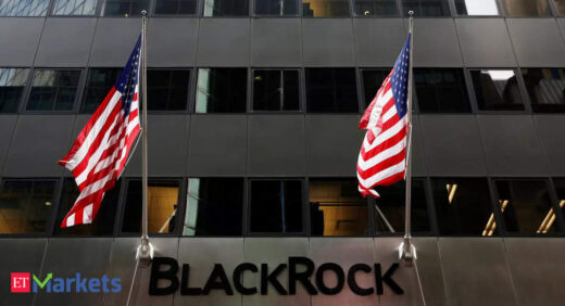 BlackRock's China unit raises $1 bn in maiden mutual fund