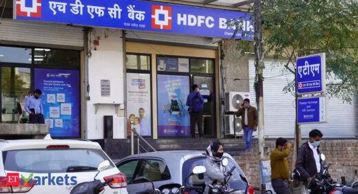 HDFC Bank News: HDFC Bank targets 500k new credit cards a month