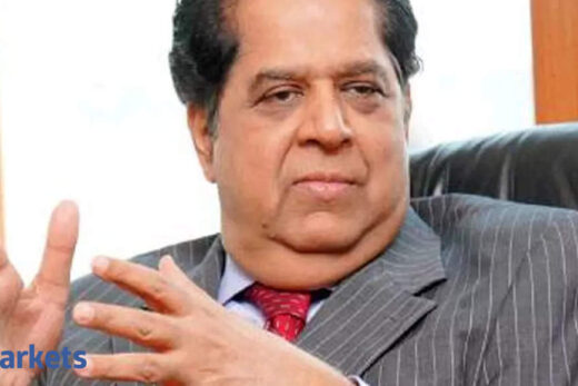 Banks will need to think like new digital startups to meet fintech challenge: KV Kamath