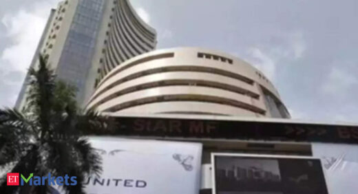 Sensex gains for 4th straight day, ends 149 pts higher; Nifty50 closes near 18,000