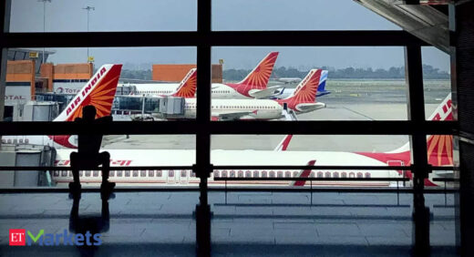 air india: Tatas may take Rs 15,000 crore loan for Air India buy