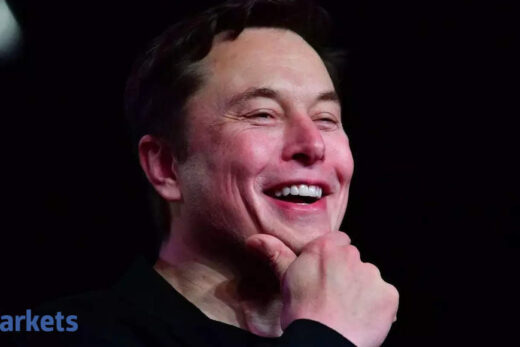 Elon Musk asks Twitter if he should sell 10% of Tesla stock