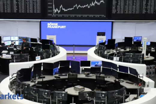 European stocks resume falls on Omicron warning