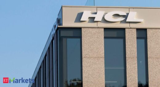 HCL Tech to hire 10,000 hands for AWS unit